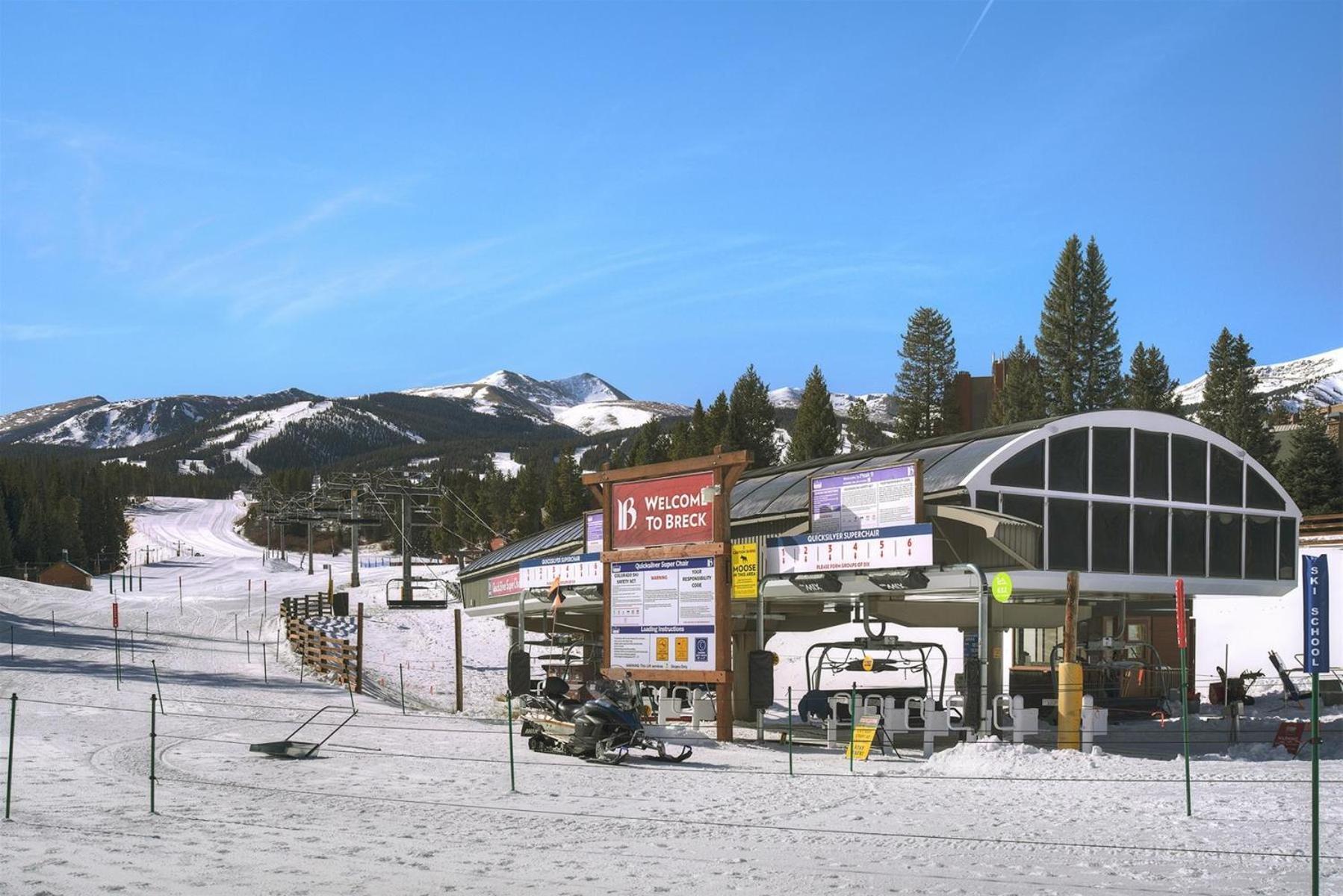 Apartment Village At Breck 4301